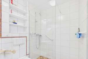 Property thumbnail 24