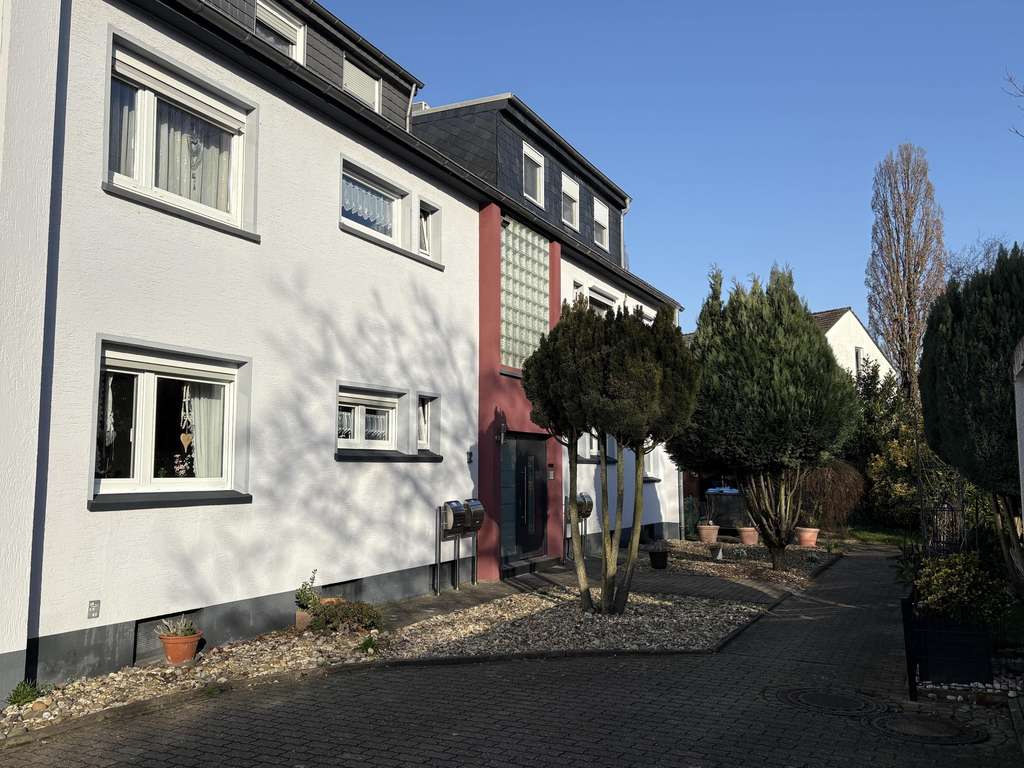 Immobilie in Neukirchen-Vluyn - Ankommen - Staunen und Bleiben  -  Maisonettewohnung in ruhiger Wohnlage von Vluyn - Bild 0