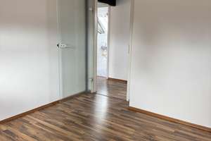 Zentrale Altbauwohnung mit hohen Decken – St. Johanner Markt 28, 66111 St. Johann, Saarbrücken – Vorschaubild 9