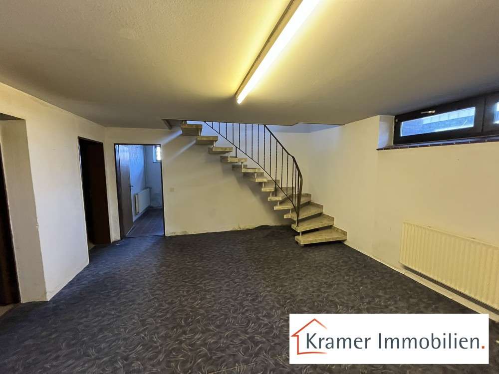 Immobilie in Varel - ### EINE GUTE HAUSBEUTE - in Hafennähe ! ### - Bild 2