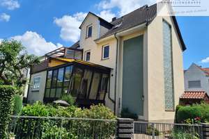 Wunderbares Wohnhaus mit vielen Möglichkeiten! 
Mit sonnigem Wintergarten und Balkon!