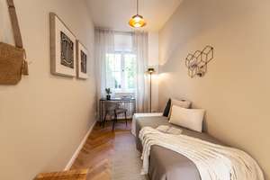Erstbezug nach Sanierung | Stilvolle 3-Zi. Altbauwohnung mit Einbauküche am Volkspark Wilmersdorf – 10715 Wilmersdorf, Berlin – Vorschaubild 5
