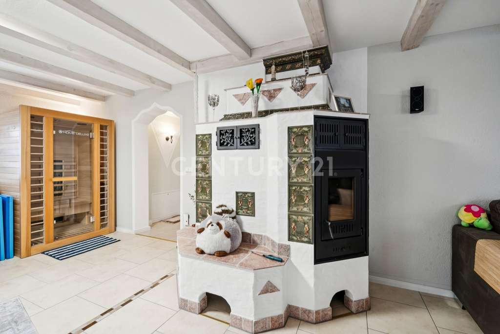 Immobilie in Essing - Modernisiertes Einfamilienhaus mit Einliegerwohnung und Panoramablick - Bild 4