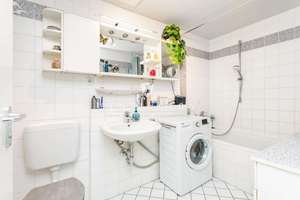 Charmante 3-Zimmer-Wohnung mit Wohlfühl-Loggia – Die vollständige Adresse der Immobilie erhältst du vom Anbieter., 10315 Friedrichsfelde, Berlin – Vorschaubild 4