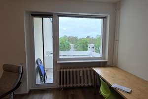 ABSCHLAG 7.500 € & VORGANG BEACHTEN BITTE: Helle 1-Zimmer-Wohnung in Mariendorf (Balkon & Weitblick) – Die vollständige Adresse der Immobilie erhältst du vom Anbieter., 12105 Mariendorf, Berlin – Vorschaubild 2