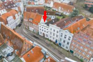 Sanierungsprojekt mit Charakter: Denkmalgeschütztes Altstadthaus von 1600 – Die vollständige Adresse der Immobilie erhältst du vom Anbieter., 23552 Innenstadt, Lübeck – Vorschaubild 2