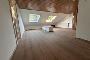 renovierte 2-Zimmer-Dachgeschosswohnung in ruhiger Lage – Die vollständige Adresse der Immobilie erhältst du vom Anbieter., 85354 Freising – Vorschaubild 2