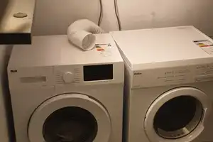3-Zimmer Apartment in Haus mit Garten- Kamin und Sauna – Leopoldstraße 213, 80807 München – Vorschaubild 32