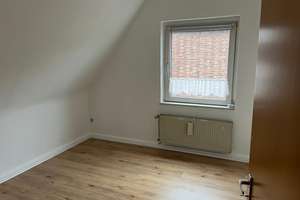 Gepflegte 2-Zimmer-Dachgeschosswohnung in Oberhausen - ab 01.11.2026 zu vermieten – Die vollständige Adresse der Immobilie erhältst du vom Anbieter., 46147 Holten, Oberhausen – Vorschaubild 3