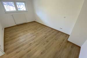 Sanierte 3-Zimmer Wohnung inkl. Einbauküche *WG-geeignet* – Grombühlstr. 21-23, 97080 Grombühl, Würzburg – Vorschaubild 4