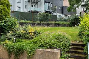 Mehrfamilienhaus mit Potenzial – auch als Einfamilienhaus nutzbar – Herderstraße 23, 42655 Solingen-Mitte, Solingen – Vorschaubild 3