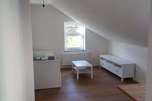 1-Zimmer-Dachgeschsswohnung in Köln Mülheim – Die vollständige Adresse der Immobilie erhältst du vom Anbieter., 51063 Mülheim (Ortsteil), Köln – Vorschaubild 3