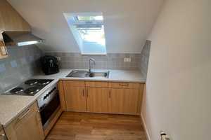 Attraktive Dachgeschosswohnung mit gehobener Ausstattung, Balkon und EBK – In der Weglänge 9, 56072 Koblenz – Vorschaubild 5
