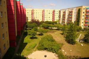 älteres Ehepaar für Wohnung im Hochparterre mit Balkon gesucht - gern mit WBS – Riesaer Straße 99, 12627 Hellersdorf, Berlin – Vorschaubild 3