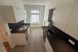 Schöne frisch sanierte 3,5 Zi.-Altbauwohnung mit Holzdielen, EBK und Balkon – Talstr. 25, 20359 Hamburg – Vorschaubild 6