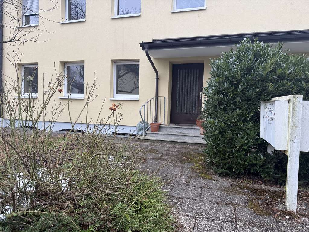 Immobilie in Gröbenzell - *Im eigenen Haus wohnen - und drei Wohnungen helfen bei der Finanzierung* - Bild 1