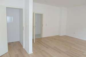 Ab sofort zu haben: Gemütliche 1-Zimmer-Wohnung mit Balkon (Hofseite), separater Küche und Badewanne – Langer Weg 53, 39112 Sudenburg, Magdeburg – Vorschaubild 3