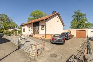 Potenzial trifft Top-Lage:
Großzügiges Familiendomizil auf einem 1002 m² großen Grundstück in Forst – Die vollständige Adresse der Immobilie erhältst du vom Anbieter., 76694 Forst – Vorschaubild 2