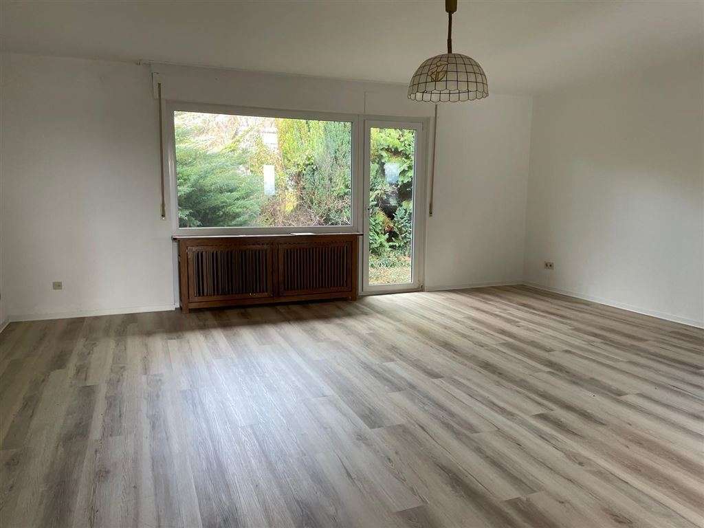 Immobilie in Gründau - ***Modernisiertes DH mit ELW in  ruhiger Wohnlage mit freiem Blick** - Bild 4