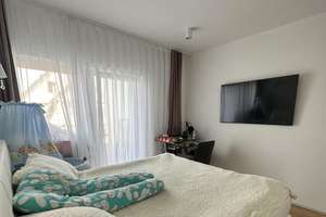 Charmante und modernisierte Wohnung mit Balkon zu verkaufen