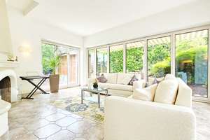 Elegante Villa mit einem unvergleichlichen Rheinblick und Baulandreserve in Dogern zu verkaufen – Die vollständige Adresse der Immobilie erhältst du vom Anbieter., 79804 Dogern – Vorschaubild 5