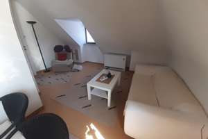 IDEAL FÜR PENDLER: Schöne, vollst. möblierte 2-Zi.-DG-Wohnung in ruhiger, bevorzugter Lage * – Die vollständige Adresse der Immobilie erhältst du vom Anbieter., 70327 Gehrenwald, Stuttgart – Vorschaubild 1