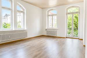Altbaucharme in Kiel-Gaarden: helle 3-Zimmer-Wohnung mit 2 Balkonen – WG-geeignet – Die vollständige Adresse der Immobilie erhältst du vom Anbieter., 24143 Gaarden-Ost, Kiel – Vorschaubild 2