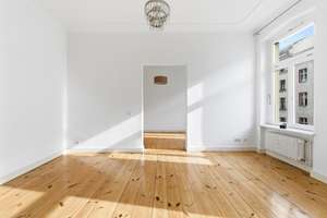 Sanierter Altbauklassiker | Nähe Hackescher Markt | 3 Zimmer – Krausnickstraße 16, 10115 Mitte (Ortsteil), Berlin – Vorschaubild 2