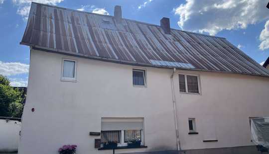 Bild von Fachwerkhaus mit Nebengebäude in Löhnberg - Selters