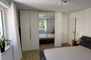 Helles, neu renoviertes Zimmer in 2-er WG in Stuttgart-Rihracker