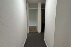 Zweitbezug nach Renovierung – 5-Zimmer-Wohnung mit 104 m² im schönen Biebrich – Die vollständige Adresse der Immobilie erhältst du vom Anbieter., 65203 Biebrich, Wiesbaden – Vorschaubild 9
