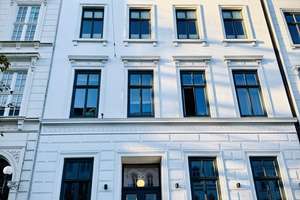 Außergewöhnliche Altbau-Maisonette mit eigenem Eingang nahe Alster & Kunsthalle – Die vollständige Adresse der Immobilie erhältst du vom Anbieter., 20099 St. Georg, Hamburg – Vorschaubild 8