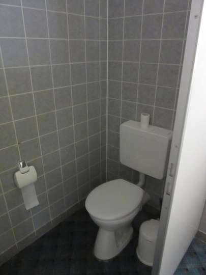 WC WC
