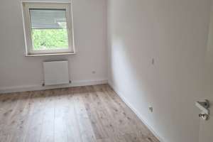 Helle 2-Zimmer Wohnung im 4.OG am Südstadtpark in Fürth! – Dr-Beeg-Straße 30, 90763 Südliche Südstadt, Fürth – Vorschaubild 4