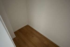 Schöne 2-Zimmer-Wohnung mit Einbauküche und Balkon | kurzfristig verfügbar  – Moltkestraße 25a, 40477 Pempelfort, Düsseldorf – Vorschaubild 5