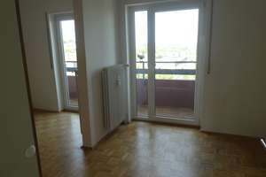 Über den Dächern von Lengfeld – mit traumhafter Terrasse mit beeindruckendem Ausblick! – Die vollständige Adresse der Immobilie erhältst du vom Anbieter., 97076 Lengfeld, Würzburg – Vorschaubild 4
