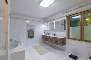 Einzigartige Traum-Villa  – Die vollständige Adresse der Immobilie erhältst du vom Anbieter., 80995 Lerchenau-West, München – Vorschaubild 23