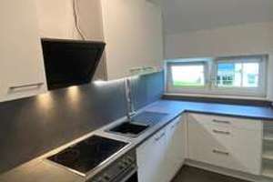 Von Privat: Top 3 ZKBB  in WI-Naurod*Garage* Parkett*Gäste WC – Die vollständige Adresse der Immobilie erhältst du vom Anbieter., 65207 Naurod, Wiesbaden – Vorschaubild 4