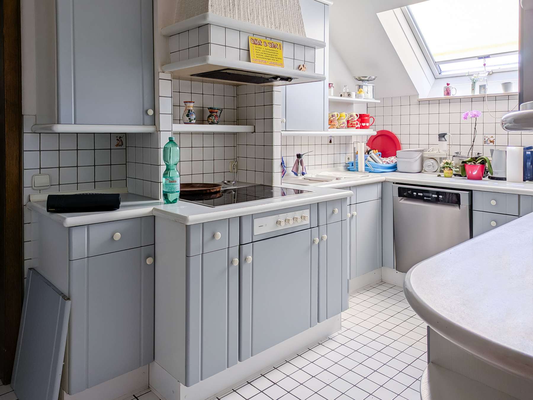 Immobilie in Erbach - 1 Haus 2 Wohnungen? Eigentlich beides! Viel Platz & viele Möglichkeiten in zentraler Lage von Erbach - Bild 0