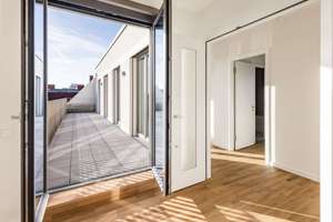 Lichtdurchflutetes Penthouse mit Terrassenzugang aus allen Räumen, Ankleide und en-suite-Bad – Weimarer Straße 1, 10625 Charlottenburg, Berlin – Vorschaubild 5