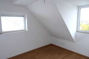 Neubau-Passivhaus-Doppelhaushälfte mit Terrasse und Balkon in Ulm/Lehr gelegen. – Bgm.-Leypoldt-Weg 16, 89081 Lehr, Ulm – Vorschaubild 22