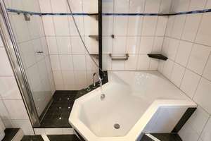 NÄHE BERGISCHE UNIVERSITÄT! RENOVIERTE, STILVOLLE  WOHNUNG MIT WEITBLICK, AUF DIE INNENSTADT – Die vollständige Adresse der Immobilie erhältst du vom Anbieter., 42119 Elberfeld, Wuppertal – Vorschaubild 8