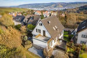 Wohnen mit Panoramablick: Solides Einfamilienhaus mit Erweiterungspotenzial – Die vollständige Adresse der Immobilie erhältst du vom Anbieter., 70619 Heumaden, Stuttgart – Vorschaubild 2