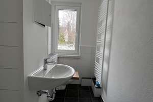 Ihr Wohlfühl-Zuhause: Sanierte Wohnung mit Balkon im grünen Helbersdorf – Helbersdorfer Straße 12 h, 9120 Helbersdorf, Chemnitz – Vorschaubild 4