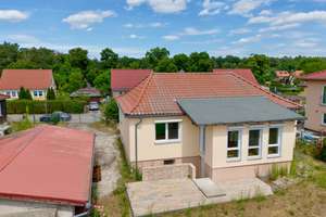 PROVISIONSFREI | Modernisierter Familienbungalow in grüner und familienfreundlicher Lage – Die vollständige Adresse der Immobilie erhältst du vom Anbieter., 14621 Schönwalde-Glien – Vorschaubild 2