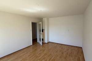 Lichtdurchflutete 2,5-Zimmer-Wohnung mit 2 Balkonen am Hölderlinplatz – Kornbergstr 50, 70176 Hölderlinplatz, Stuttgart – Vorschaubild 14
