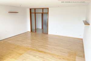 Top 3 Zimmer-Wohnung mit 93 m², EBK , Süd-Balkon, Aufzug und KFZ-Stellplatz in Nürnberg Nord – Die vollständige Adresse der Immobilie erhältst du vom Anbieter., 90411 Schafhof, Nürnberg – Vorschaubild 4