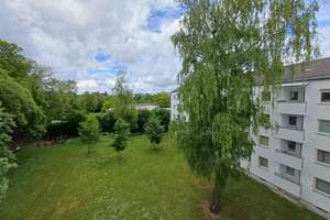 Ruhige 2,5-Zimmer-Wohnung mit Balkon in Moosach