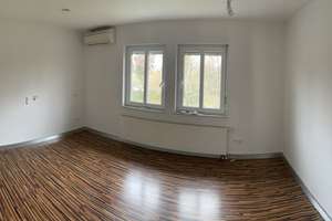 Modernes und ruhiges Einfamilienhaus im Grünen mit Garten und Balkon direkt an der Mindel in Burgau – Die vollständige Adresse der Immobilie erhältst du vom Anbieter., 89331 Burgau – Vorschaubild 24