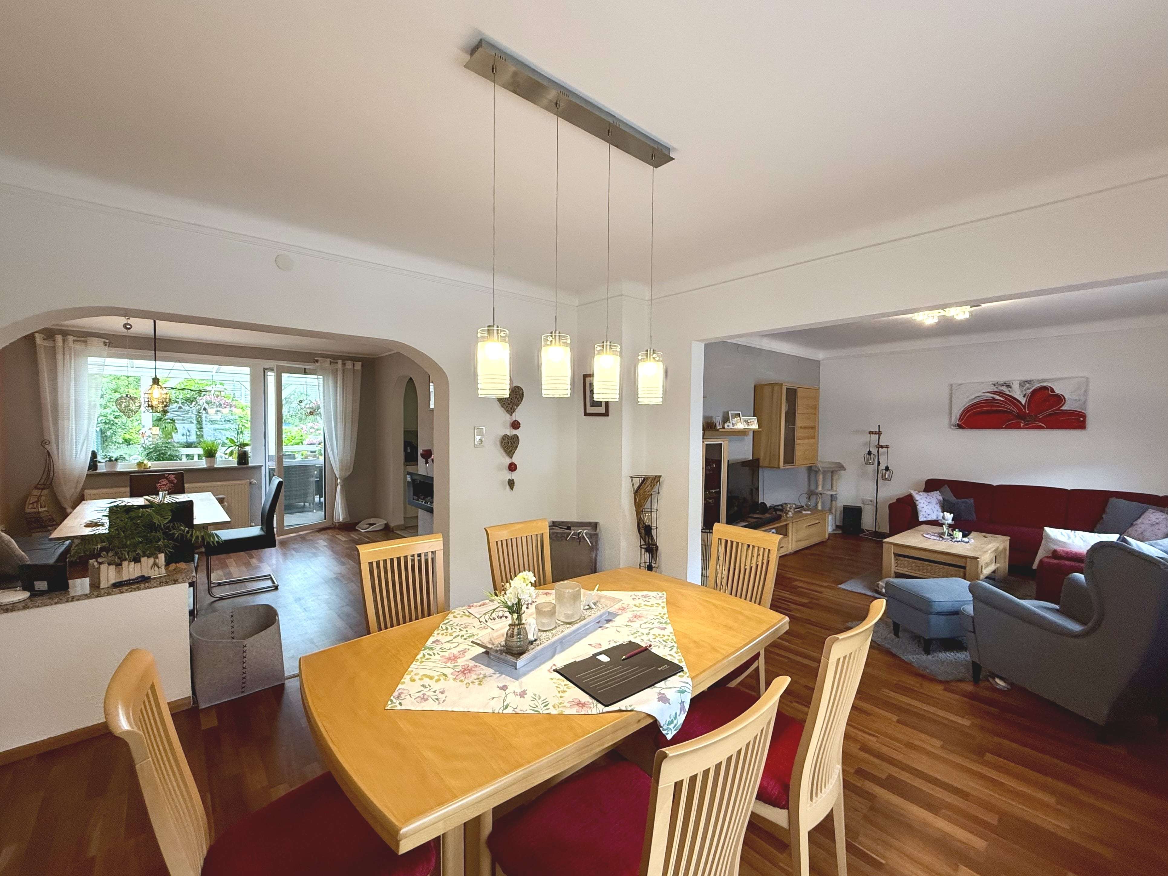 Immobilie in Wadgassen - Saniertes Ein- bis Zweifamilienhaus in ruhiger Lage von Wadgassen-Differten! - Bild 0